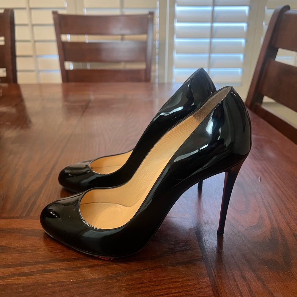 Christian Louboutin black pat 39.5